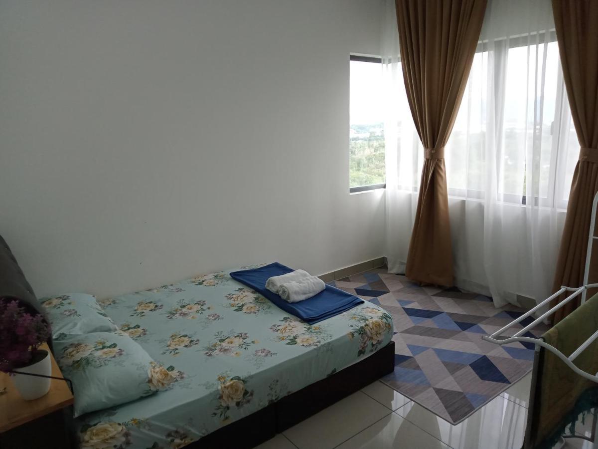 Fz Almyra Homestay Kajang Exterior foto