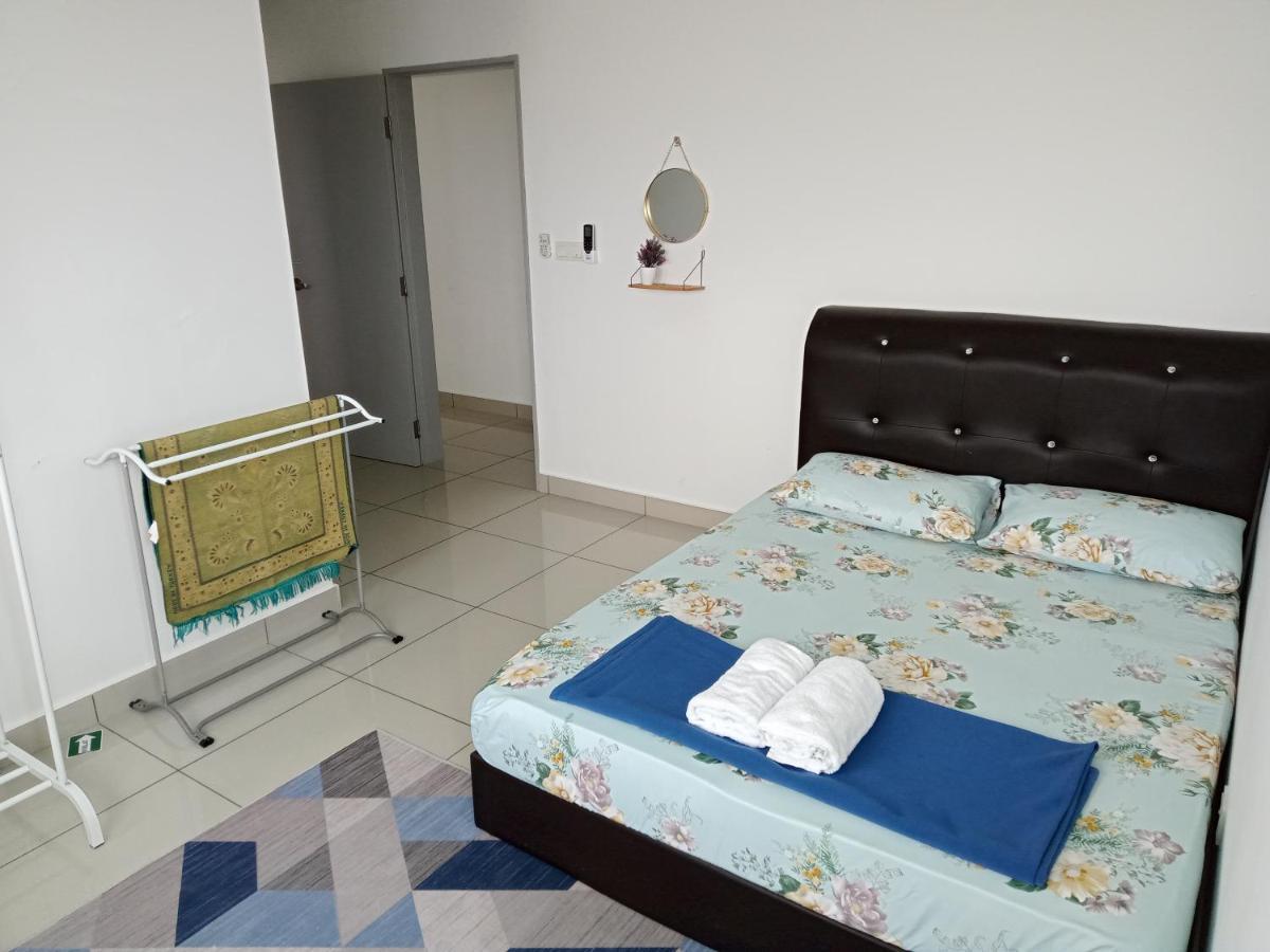Fz Almyra Homestay Kajang Exterior foto